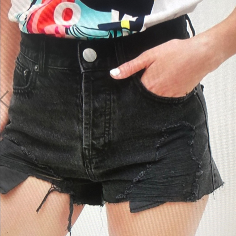 Distressed High Waist Black Shorts - Picture 4 of 5